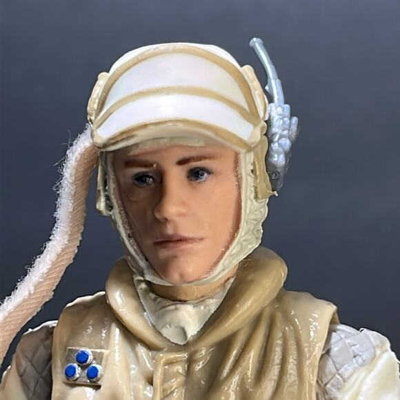 Star Wars - The Black Series - Luke Skywalker Hoth - Picture 2 of 16